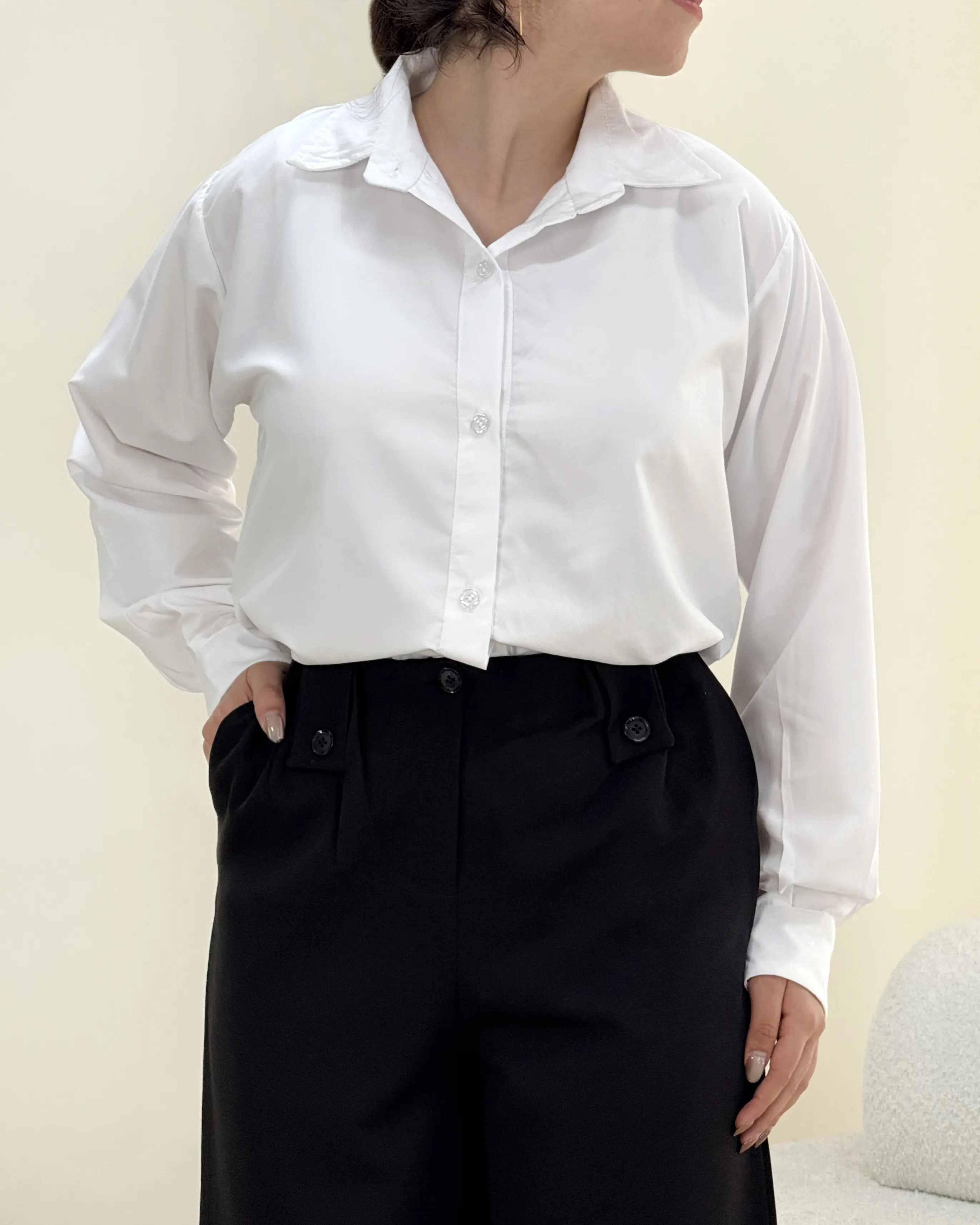 شومیز ساده سفید لیا